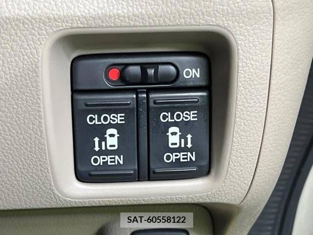 Honda N BOX 2017-02 386772-5