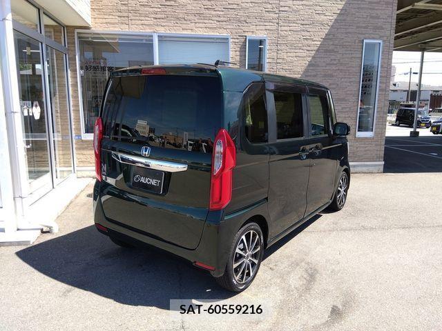 Honda N BOX 2018-01 364578-1