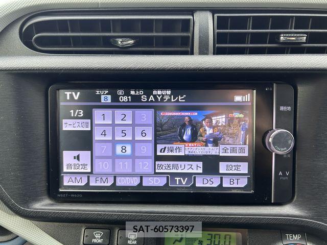 Toyota AQUA 2014-04 211270-11