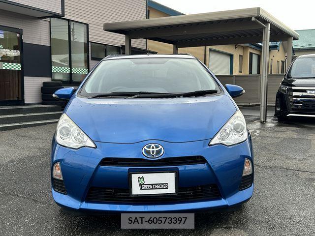 Toyota AQUA 2014-04 211270-2