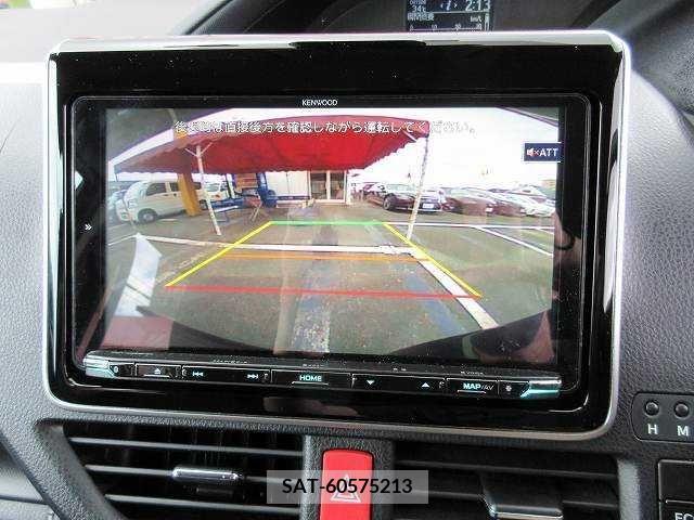 Toyota NOAH 2021-04 331404-5