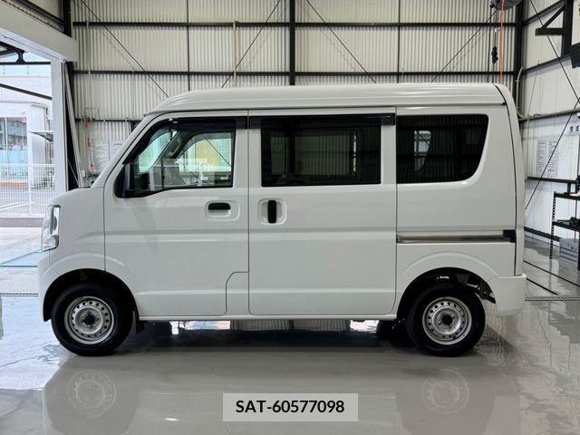 Suzuki EVERY 2020-06 325439-8
