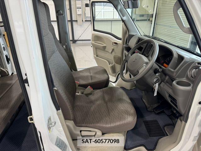 Suzuki EVERY 2020-06 325439-1