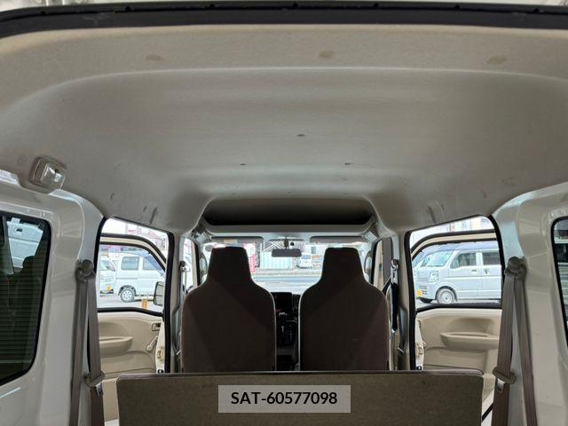 Suzuki EVERY 2020-06 325439-15