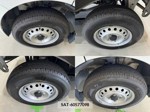 Suzuki EVERY 2020-06 325439-10