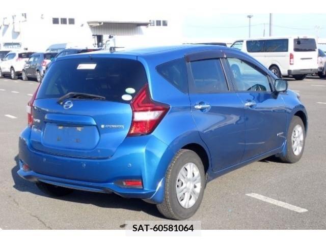 Nissan NOTE 2017-06 327621-3