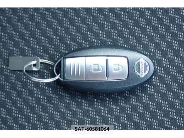 Nissan NOTE 2017-06 327621-21