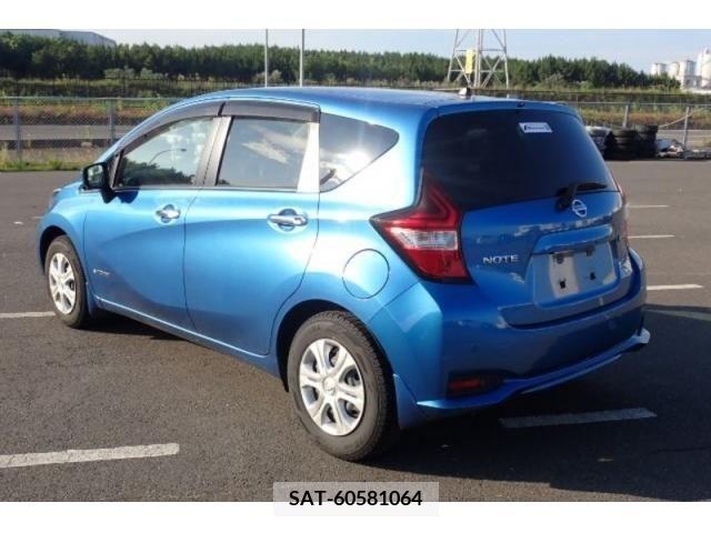 Nissan NOTE 2017-06 327621-5