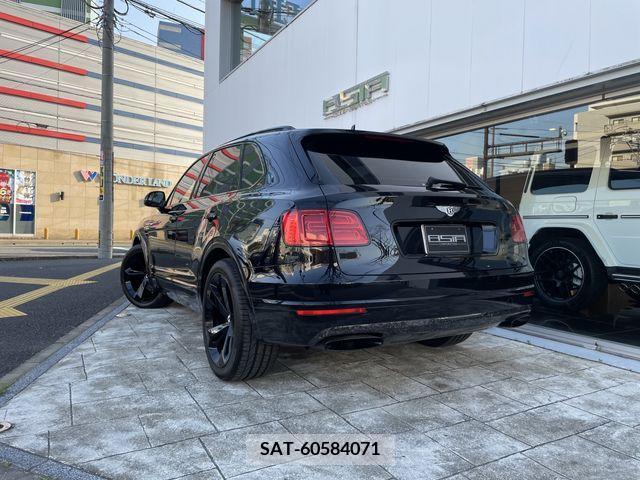 Bentley BENTAYGA 2016-09 252947-4