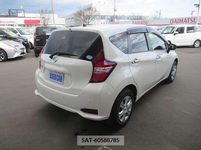 Nissan NOTE 2018-09 205166-14