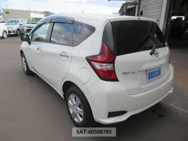 Nissan NOTE 2018-09 205166-15