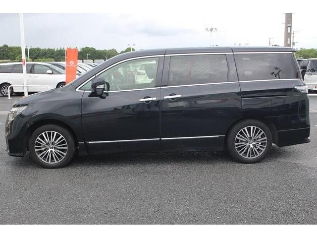 Nissan ELGRAND 2021-07 6194-14