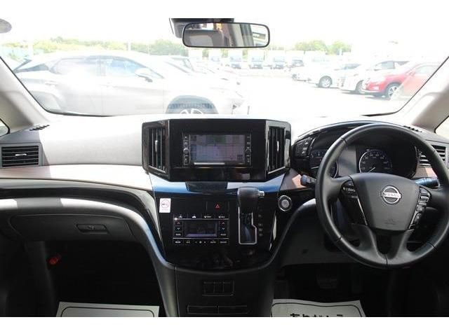 Nissan ELGRAND 2021-07 6194-10