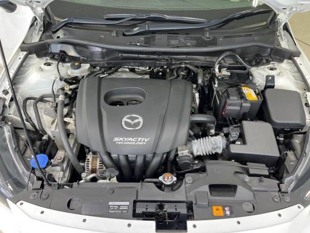 Mazda DEMIO 2017-02 24073-18