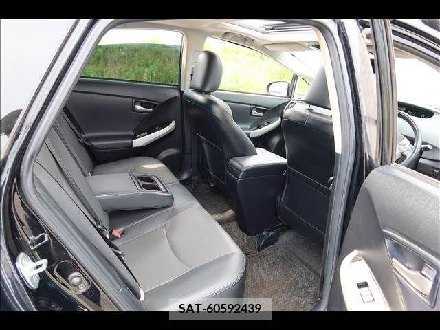 Toyota PRIUS 2013-02 282254-15