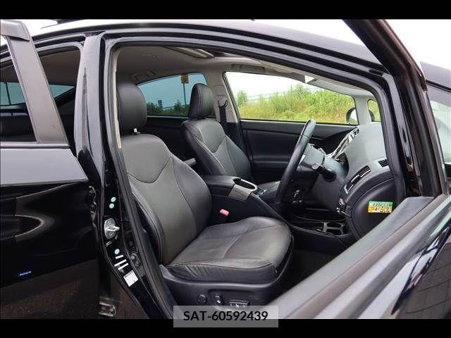 Toyota PRIUS 2013-02 282254-10