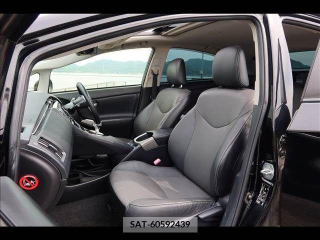 Toyota PRIUS 2013-02 282254-18