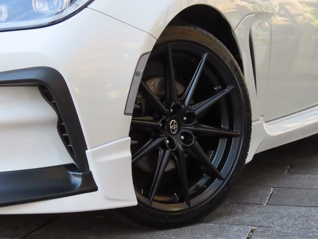 Toyota 86 2022-04 20333-7