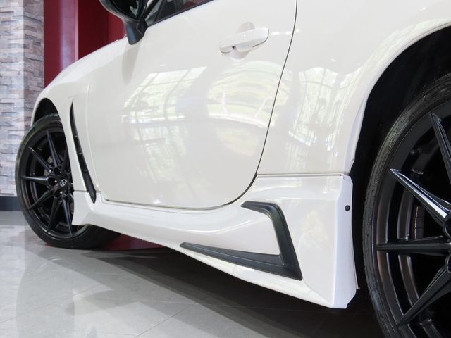 Toyota 86 2022-04 20333-3