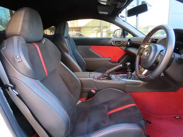 Toyota 86 2022-04 20333-11