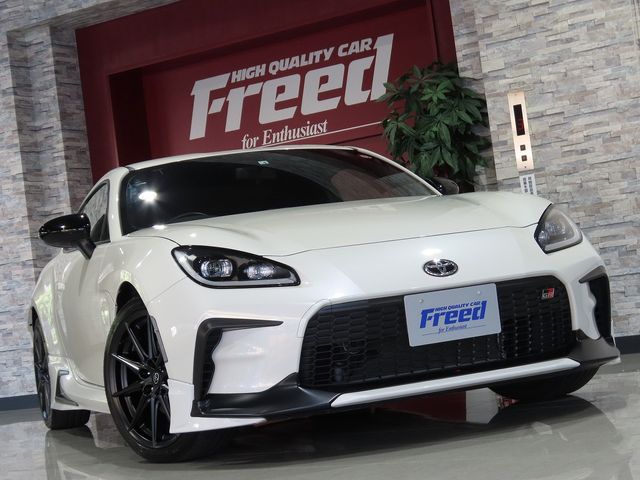 Toyota 86 2022-04 20333-4