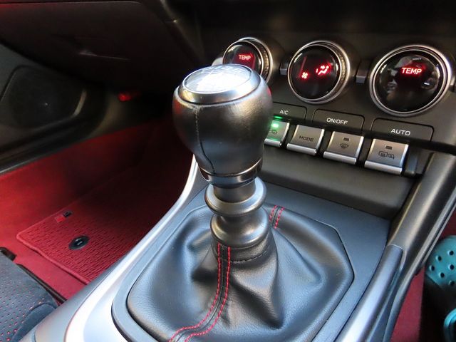 Toyota 86 2022-04 20333-16