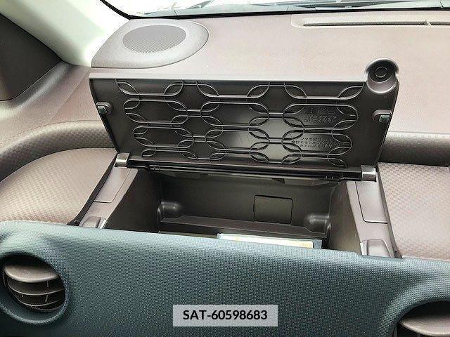 Toyota SPADE 2013-10 368728-23