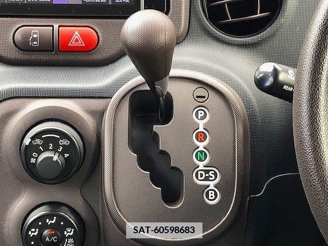Toyota SPADE 2013-10 368728-19