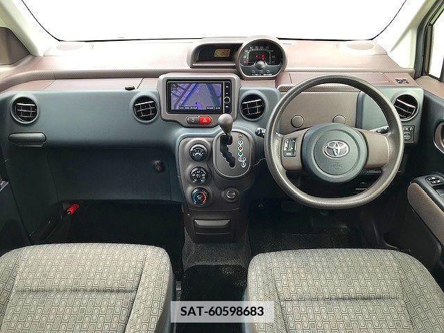 Toyota SPADE 2013-10 368728-1