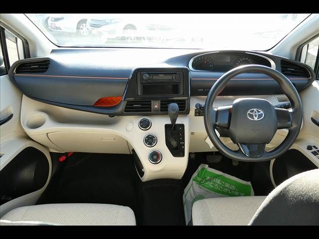Toyota SIENTA 2018-05 21223-2