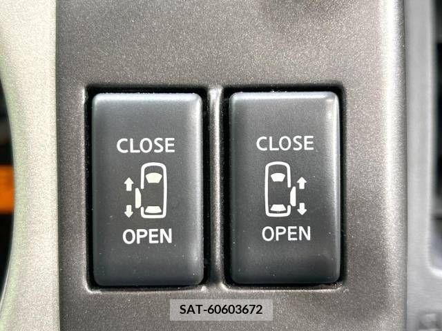 Nissan SERENA 2007-08 256858-4