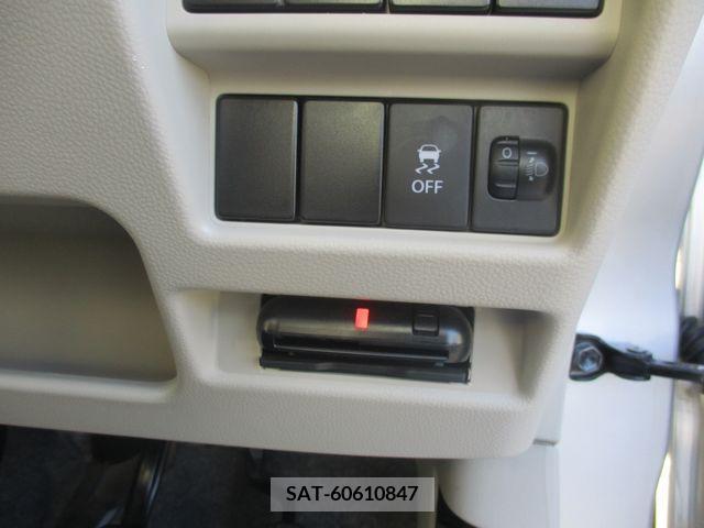 Toyota VOXY 2016-10 209192-7