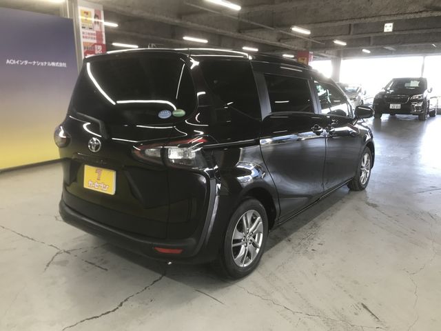 Toyota SIENTA 2017-11 192067-6