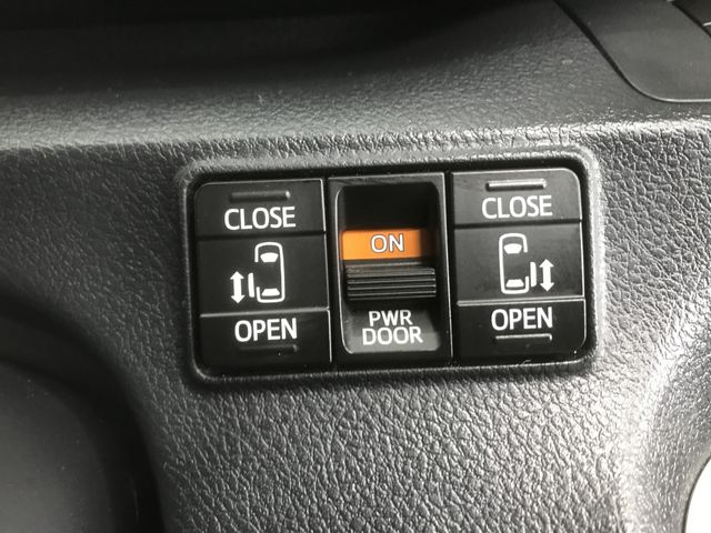 Toyota SIENTA 2017-11 192067-23