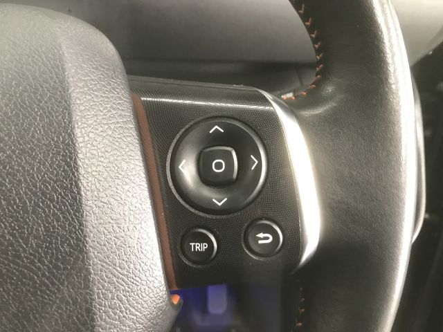 Toyota SIENTA 2017-11 192067-26