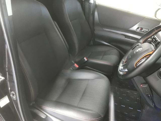 Toyota SIENTA 2017-11 192067-13