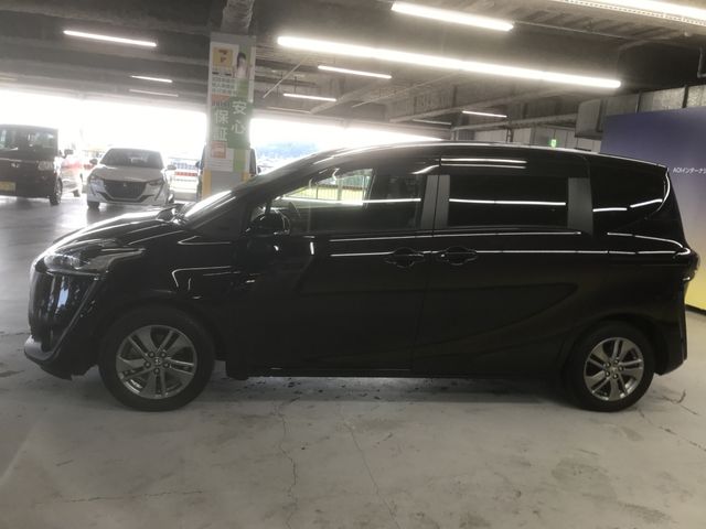 Toyota SIENTA 2017-11 192067-9