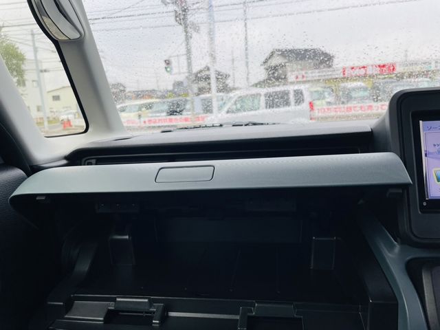 Suzuki SPACIA 2022-09 23753-14