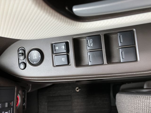 Honda N BOX 2021-07 7271-28