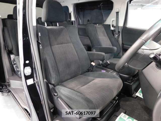Toyota VELLFIRE 2014-03 234449-9