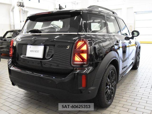 Bmw MINI 2023-02 277356-2