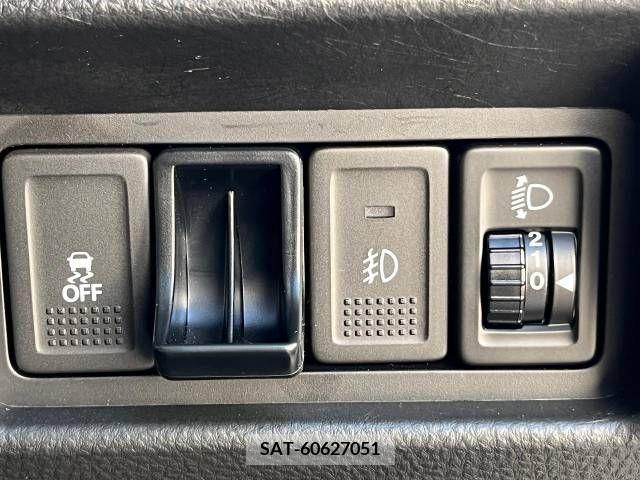 Suzuki SWIFT 2016-08 380161-7