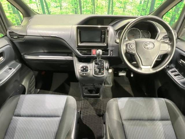 Toyota NOAH 2014-05 185531-1