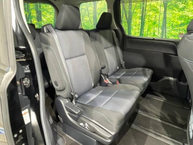 Toyota NOAH 2014-05 185531-8