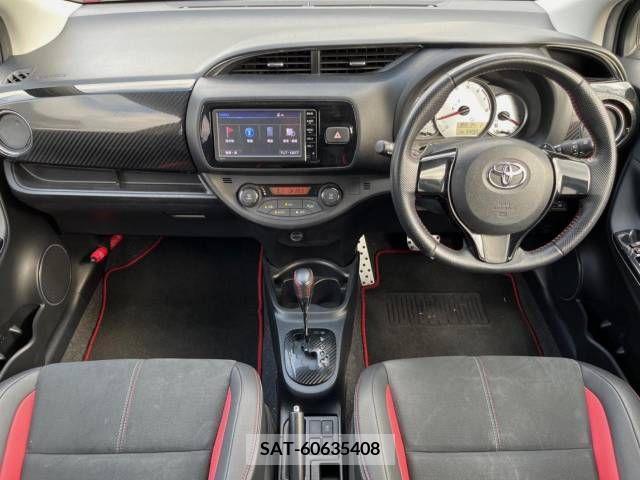 Toyota VITZ 2015-04 313666-1