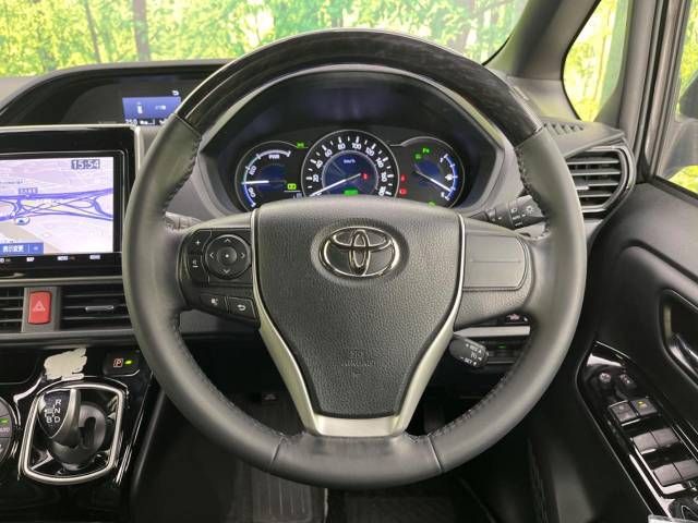Toyota NOAH HYBRID 2020-11 194214-16