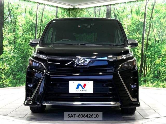 Toyota VOXY 2019-05 289024-14
