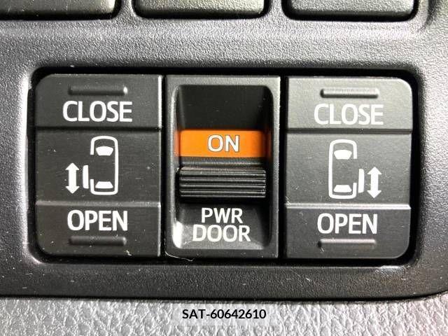 Toyota VOXY 2019-05 289024-4