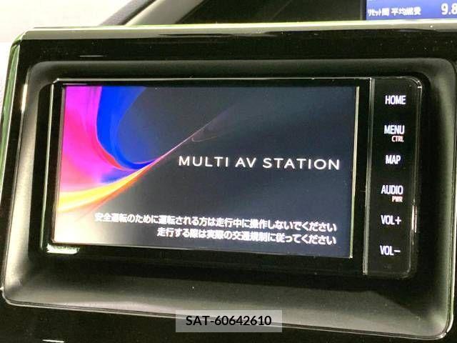 Toyota VOXY 2019-05 289024-2