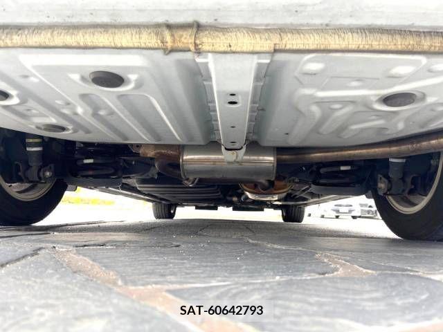 Toyota VOXY 2016-03 370489-19